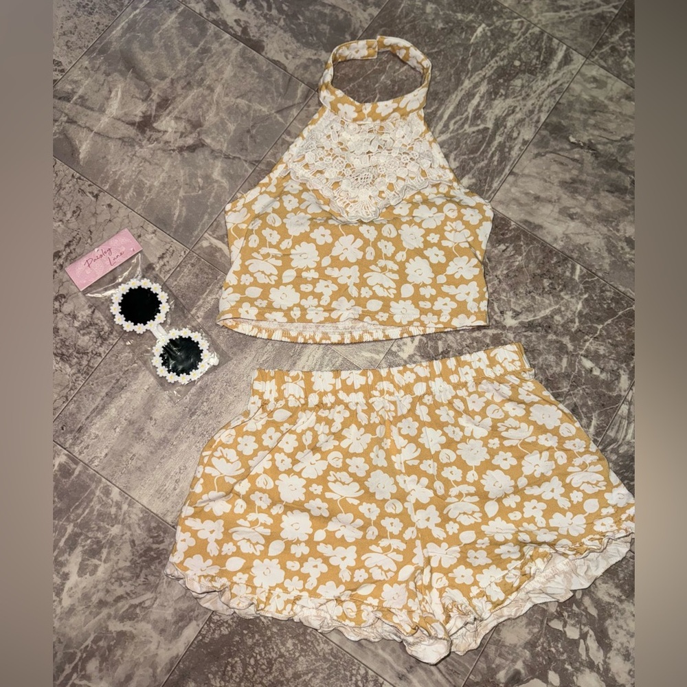 Btween Paisley Lane Girls Floral 2 Piece Short Set Size 10 + Sunglasses